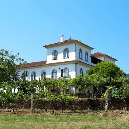 בית נופש De Ferreira By Interhome