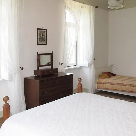 בית נופש De Ferreira By Interhome